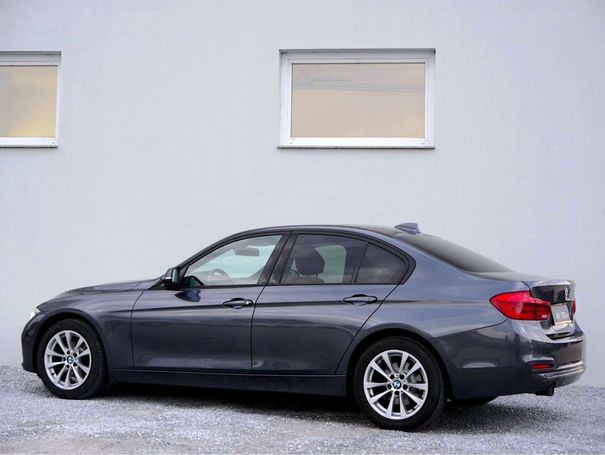 BMW 318i Sport Line 100 kW image number 10