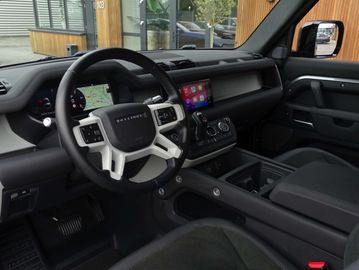 Car image 37