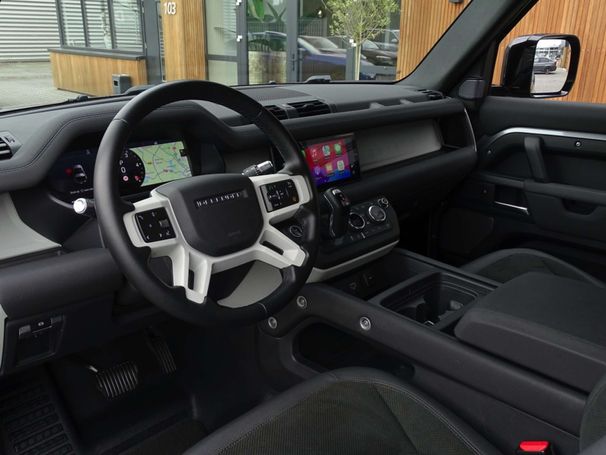 Land Rover Defender 147 kW image number 37