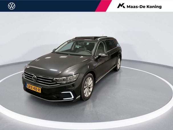 Volkswagen Passat GTE 1.4 TSI PHEV DSG 160 kW image number 1