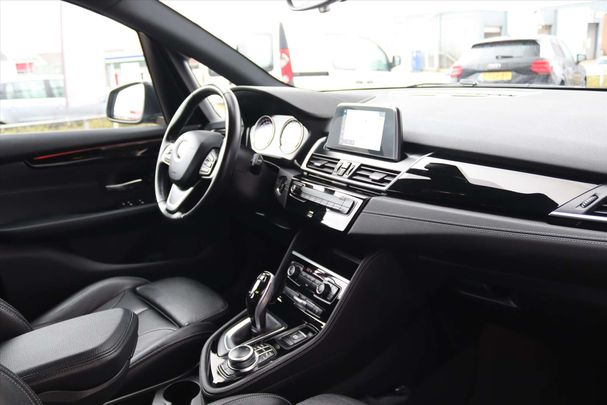 BMW 218i Active Tourer 103 kW image number 6