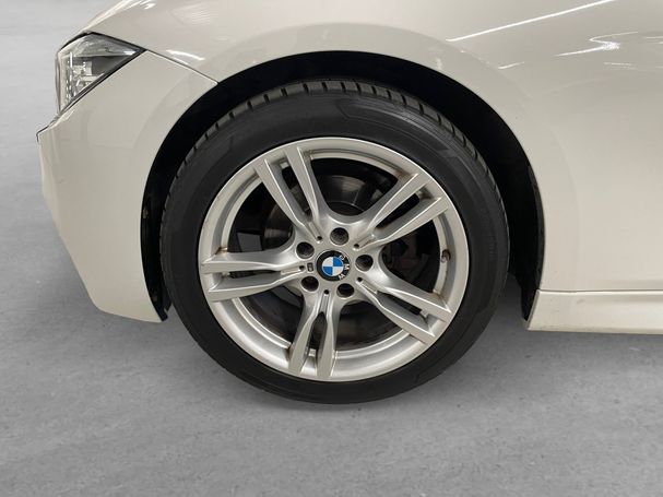 BMW 320i Touring xDrive 135 kW image number 8