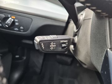 Car image 37