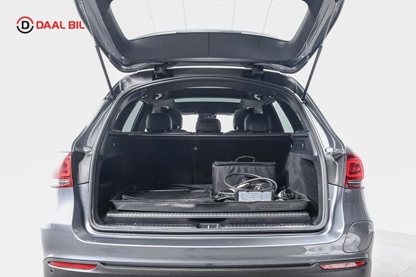 Mercedes-Benz GLC 300 de 225 kW image number 25