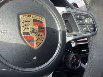 Car image 26