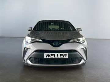 Car image 3