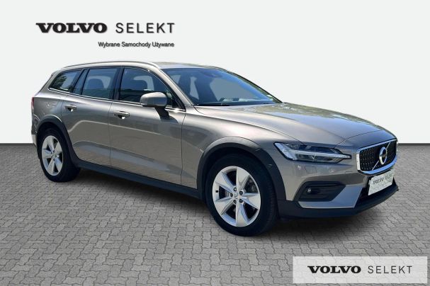 Volvo V60 Cross Country AWD 145 kW image number 8