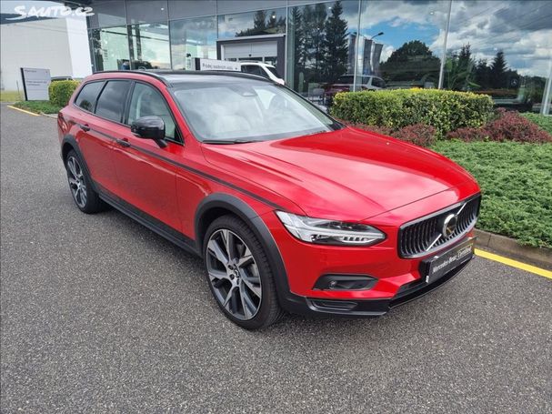 Volvo V90 Cross Country AWD 184 kW image number 2