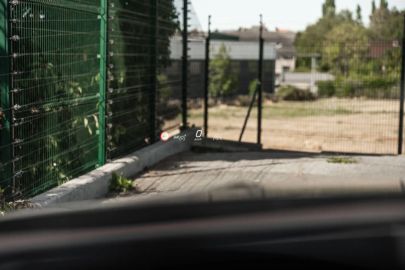 Car image 42