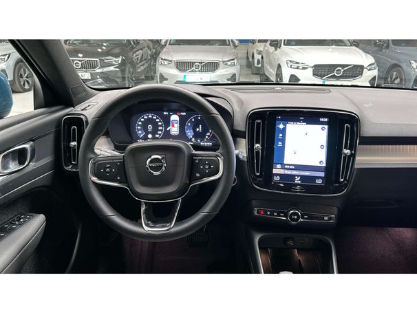 Volvo XC40 T2 Core 95 kW image number 31