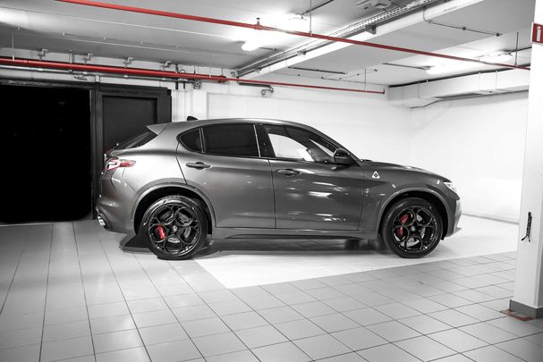 Alfa Romeo Stelvio V6 2.9 Quadrifoglio 375 kW image number 1