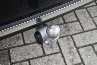 Car image 33