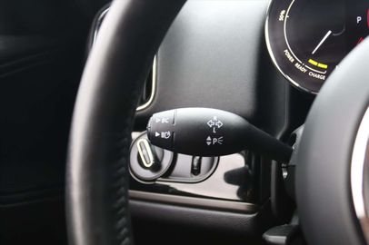 Car image 36