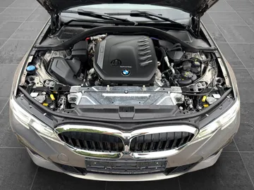 Car image 37