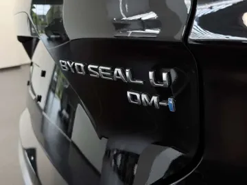 Car image 40