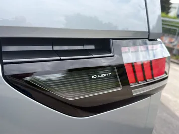 Car image 35