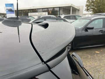 Car image 37