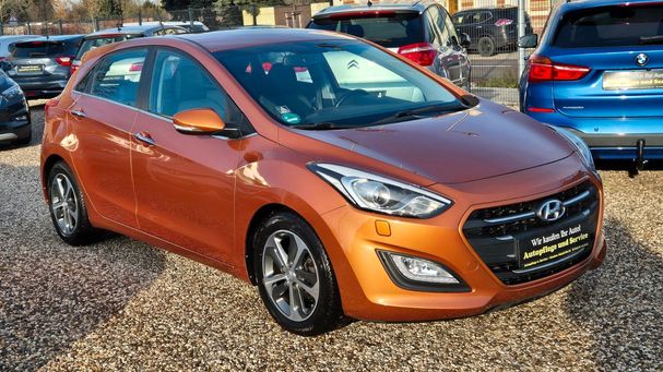 Hyundai i30 blue Style 74 kW image number 2