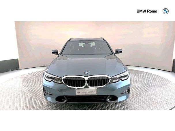 BMW 320d Touring 140 kW image number 2