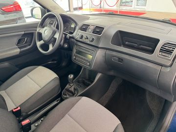 Car image 17