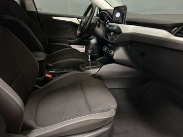 Car image 31