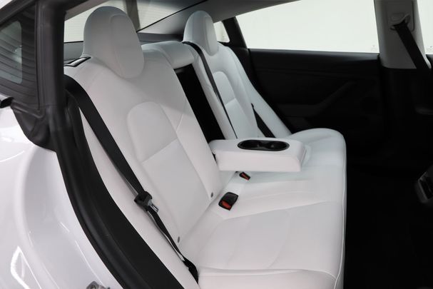 Tesla Model 3 AWD 208 kW image number 14