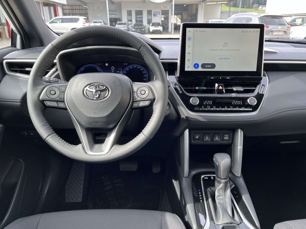 Toyota Corolla Cross 2.0 145 kW image number 6