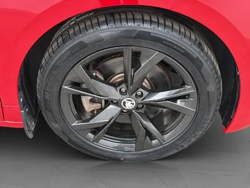 Car image 36