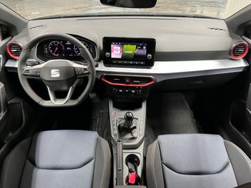 Car image 10