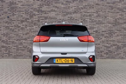 Car image 35