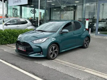 Car image 24