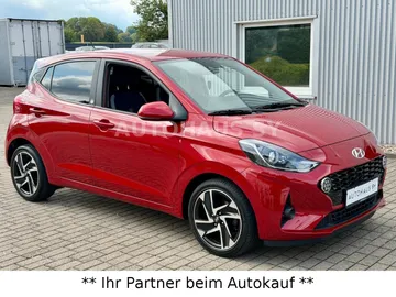 Car image 4