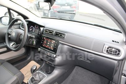 Car image 36