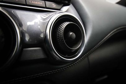 Car image 37