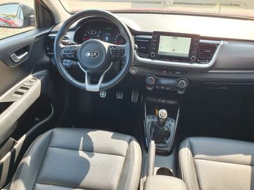 Car image 16