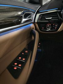 Car image 41