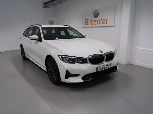 BMW 320d Touring xDrive 140 kW image number 1