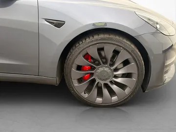 Car image 33