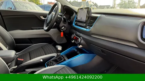 Car image 23