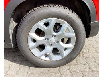 Car image 26