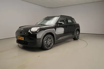 Car image 37