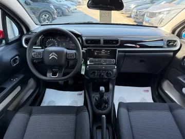Car image 27