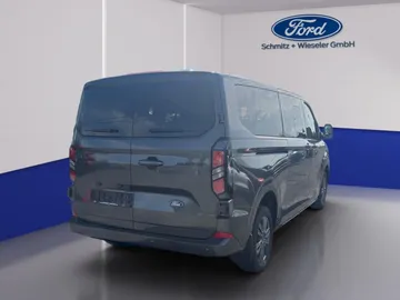 Car image 30