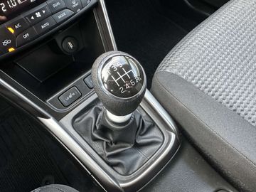 Car image 26