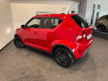 Car image 5