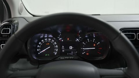 Car image 33