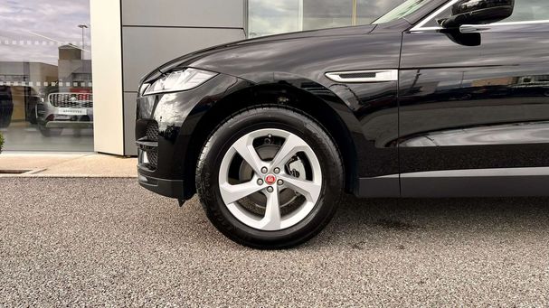 Jaguar F-Pace AWD Prestige 132 kW image number 5