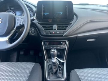 Car image 11