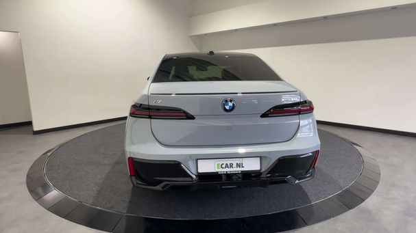 BMW i7 xDrive60 M Sport Pro 400 kW image number 43