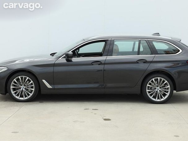 BMW 530i Touring xDrive 185 kW image number 9